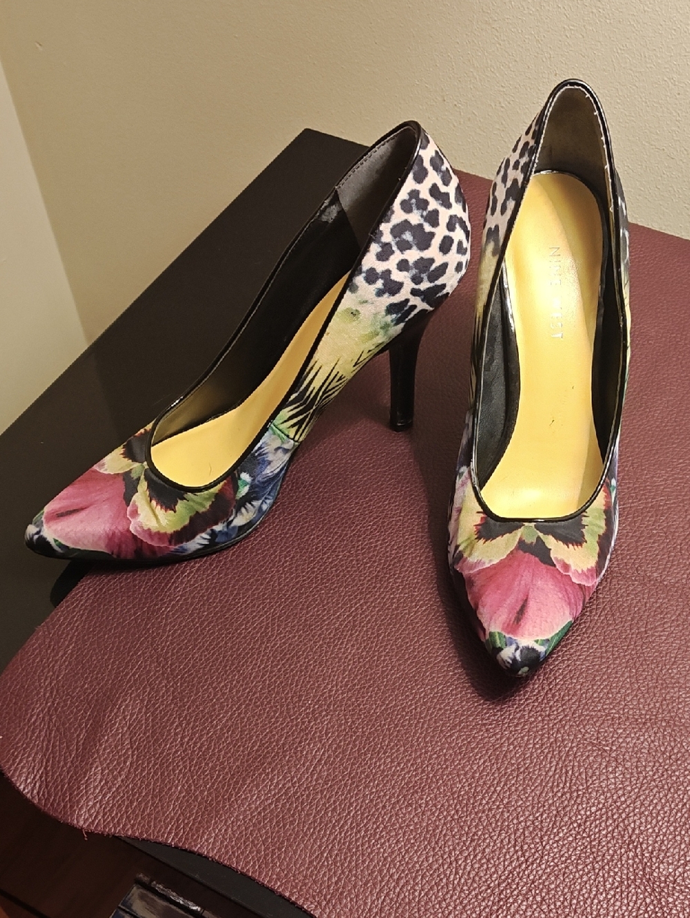 Nine West Floral Heels sz 7.5